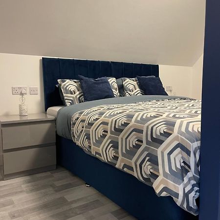 Lochside Loft - Self Catering Apartment For 2 In A Great Location For Inverness Airport And Both Cabot Highlands & Nairn Golf Courses Eksteriør billede